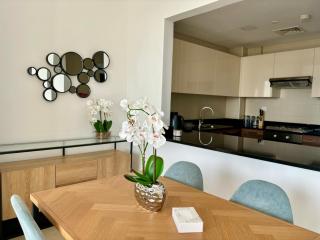 Sparkle Tower Panoramic Marina View 1BR - 8