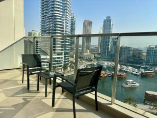Sparkle Tower Panoramic Marina View 1BR - Dubai - 0