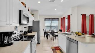 Last Minute Disney Getaway! Private Pool, Hot Tub & Games Room. Book Now! #83235 - Kissimmee - 2