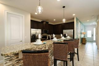 Last Minute Disney Getaway! Private Pool, Hot Tub & Games Room. Book Now! #77001 - Orlando - 5