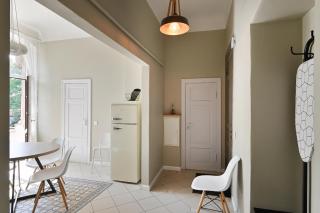 Modern apartment in historical building with car parking! - Rīga - 8