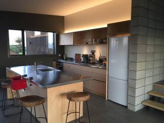 The Coastal Retreat - Raglan - 4