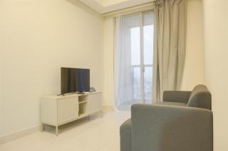 Fancy and Comfort 1BR at Gold Coast Apartment By Travelio - Jakarta - 2