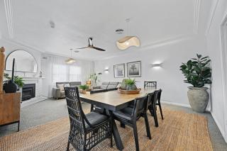 Dejorja Residence - Central & Chic, Entertains 8 - Bathurst - 1