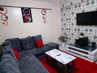 Reddz Apartment Nairobi South B - 3