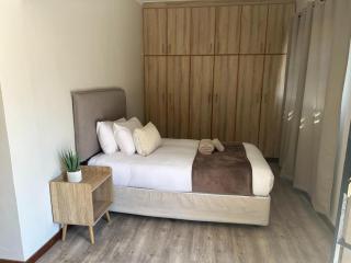Haus Eleven - Piet Retief - 9