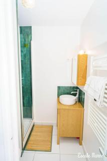 Escale-marne fr - 202 - Free Parking - Free Luggage Storage - Metro 8 Eiffel Tower - All equipped - Linen Included - Washing Machine - Panoramic View - From 1 to 18 guests - 3