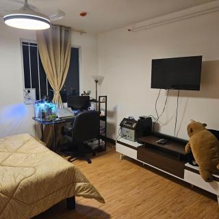 Mench Staycation - Manila - 2