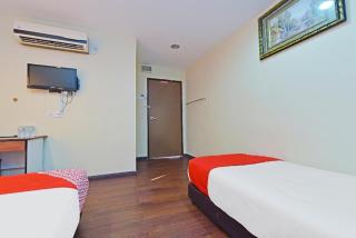 98 Hotel - 1