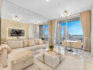 Luxury Apt in Business Bay Water canal view - Dubai - 0