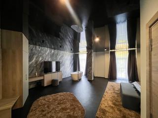 Optima Collection Chernivtsi - Černivci - 6