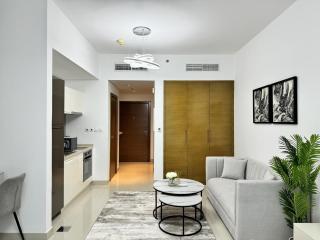 Comfortable And Spacious Studio At Claren Towers - Dubai - 2