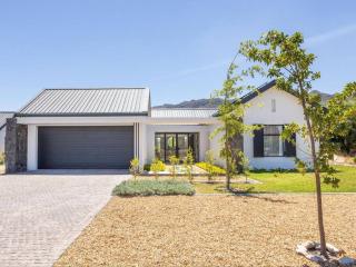 Luxury Villa 712 Pearl Valley Golf Estate - 7