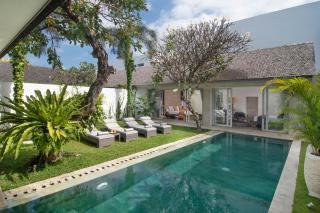 Villa Mia by Villa Finder - Canggu - 6