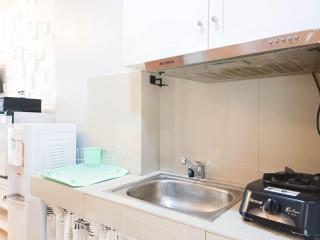 Warm and Homey Studio at Vida View Makassar Apartment By Travelio - Pampang - 3