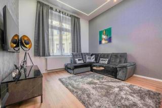 Exclusive Downtown Apartment with AC - 2