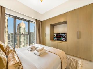 Luxury 1BR, 5 Min walk to Dubai Mall & Burj Khalifa, Can Sleep 1-4 - 6