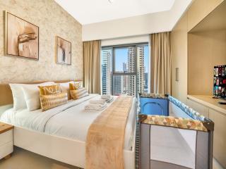 Luxury 1BR, 5 Min walk to Dubai Mall & Burj Khalifa, Can Sleep 1-4 - 3