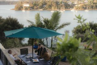 Cliff Edge by the Sea - Paihia - 2