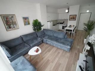 The Urban Nest Apartment - Tirana - 6