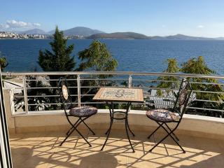 Mojito Apartament-303-full Seaview Direct to Beach -with Free privat Parking - Sarandë - 0