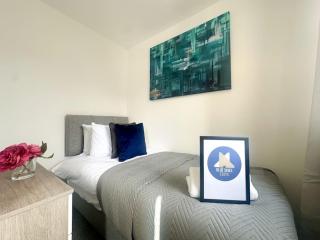 No 44 by Blue Skies Stays - 4