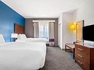 Comfort Suites Lindale - 1