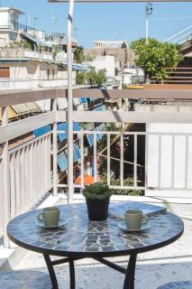 Neos Kosmos Gem with Balcony and Acropolis View - Athens - 8