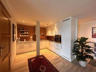 Ideal Family Retreat With 3 Bedrooms - 6