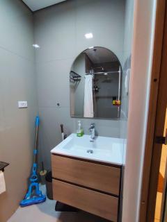 Jinh's place to STAYCATION - Manila - 2