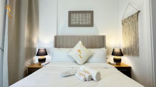 Oasis Grove Stylish 2BR Retreat in Masdar City - Abu Dhabi - 4