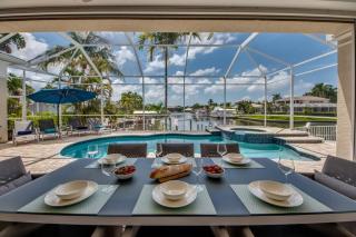 Villa Plantation by CoralVilla - spacious, on water - Cape Coral - 3