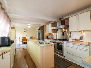 Peak House - Newark upon Trent - 2