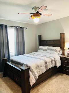 Find your home away from home in our delightful 4 bedroom space - 2