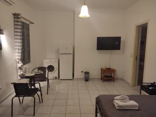 Perissa Art Villa - Deluxe Double Room - Perissa - 4