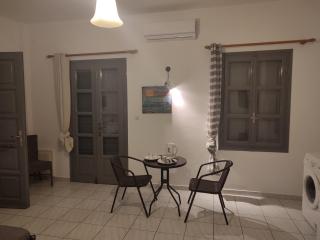 Perissa Art Villa - Deluxe Double Room - Perissa - 3