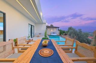 The FREYA Isıtmalı iç ve bahçe havuz balayı villası muhafazakar villa korunaklı villa - - 5