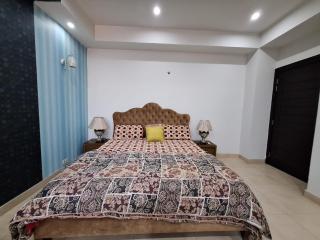 Royal Flat 2 Bed Apartment - Rawalpindi - 1