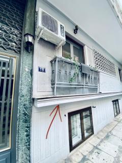 Comfy studio apartment very close to city centre - Athens - 9