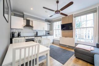 2 Bedroom Flat in Notting Hill - Londra - 0