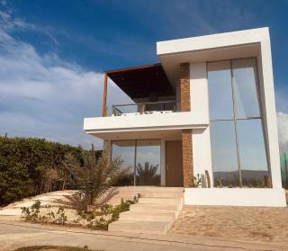 Casa frente a la playa - Salina del Rey - 0