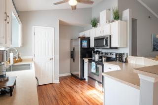 Coastal Vibes - Carolina Beach - 7