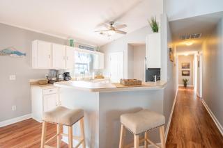 Coastal Vibes - Carolina Beach - 9