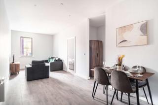 Fabulous 2 Bed Apartment in Waterloo Liverpool - Liverpool - 2