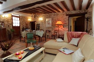 Ferme Historique Jean De La Fontaine et ses chambres d'hôtes Hammam-Spa - 4 étoiles - Chierry - 0