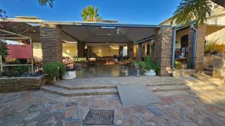 Bahnhof Hotel Usakos - 0