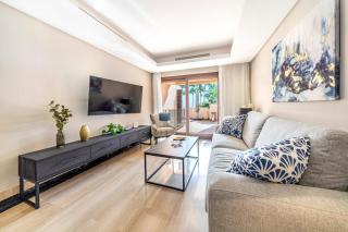 Beautiful Beachfront Apartment - Estepona - 6
