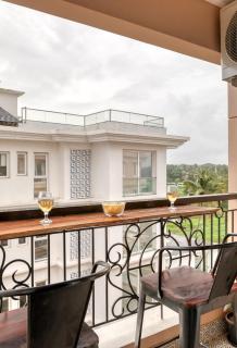 Green Door 1BHK Apartment by tisyastays - Saligao - 1