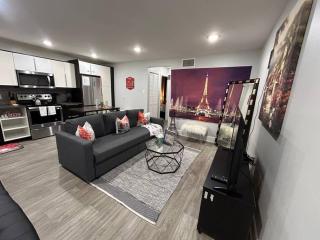 Promotions Daily New Apt Nr Dtwn Free Prking - 1