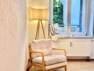 Appartement "STADTGEFLÜSTER" im Zentrum, inkl Stellplatz, 2 Betten, Babybett, Balkon, gratis Kaffee und Tee, WLAN - 3